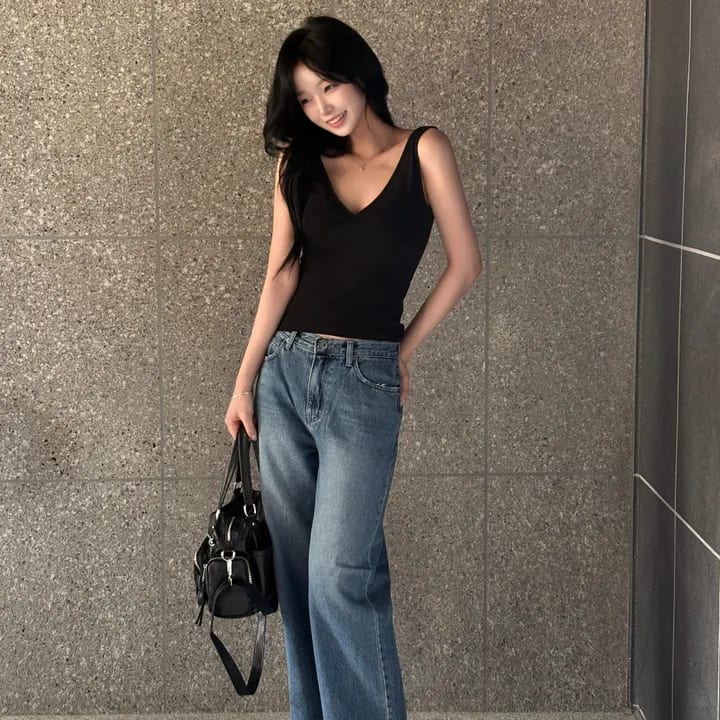 Celine Straight Fit Washed Denim 셀린 일자핏 중청 워싱 데님 사진 1
