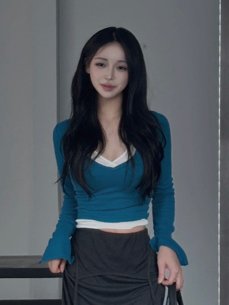 겉기모 버튼소매 딥브이넥 슬림핏 레이어드티 상세 9