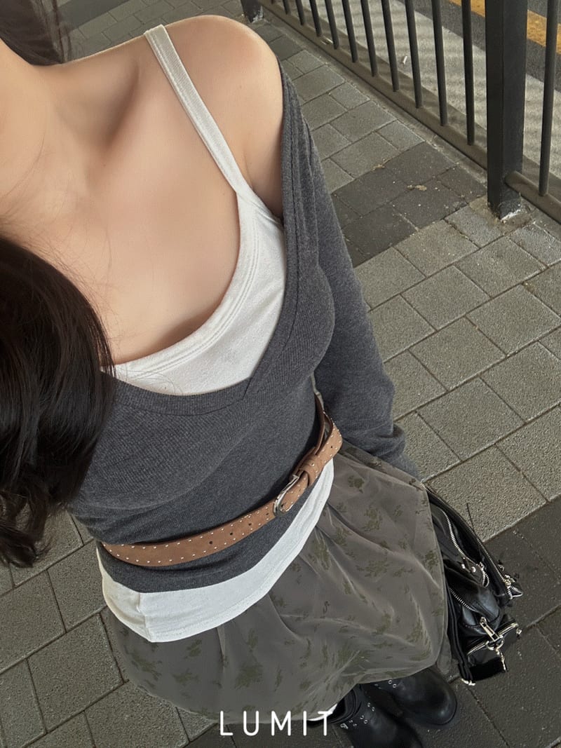 겉기모 버튼소매 딥브이넥 슬림핏 레이어드티 움직이는 대표 사진