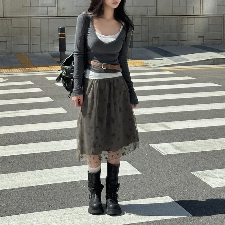 Flower Satin Midi Skirt 플라워 새틴 미디 스커트 사진 2