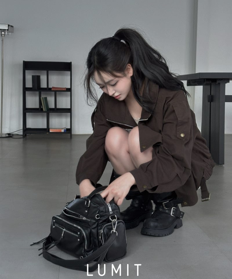 하이넥 밴딩 벨트 자켓 움직이는 대표 사진