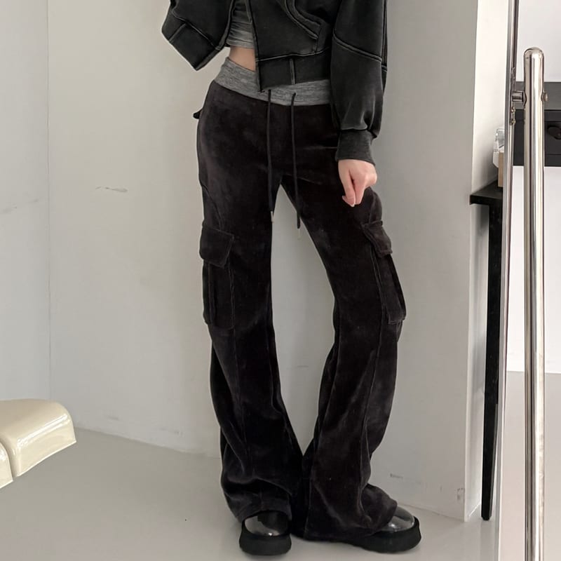 Color-Blocked Low Veloar Cargo Pants 배색 로우 벨로아 카고 팬츠 사진 1