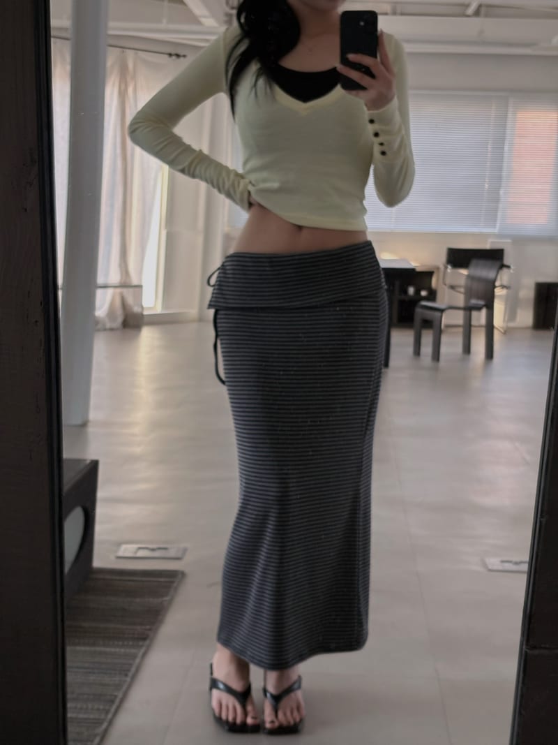 Slim fit Folding Stripe Skirt 슬림핏 폴딩 스트라이프 스커트 사진 17