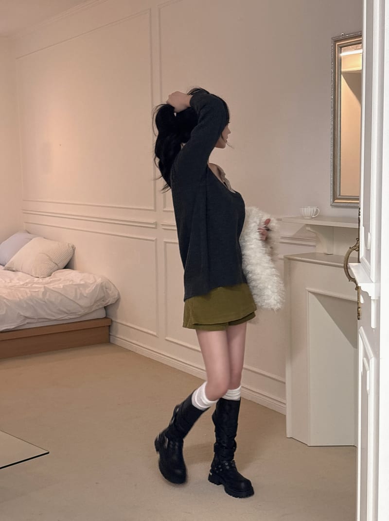 Wool Deep U-Neck Thick Loose Fit Knit 울 딥유넥 도톰 루즈핏 니트 사진 9