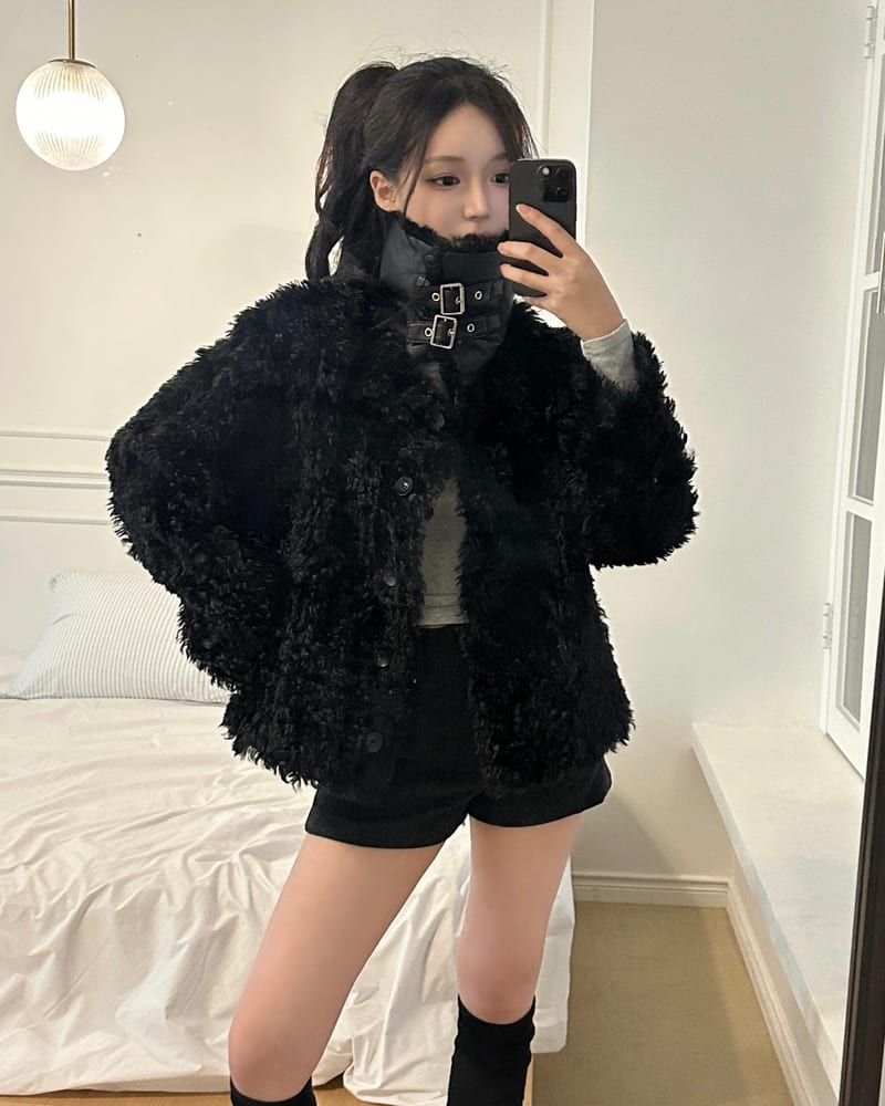 Double Buckle Poodle Fur Jacket 더블 버클 푸들 퍼자켓 사진 12