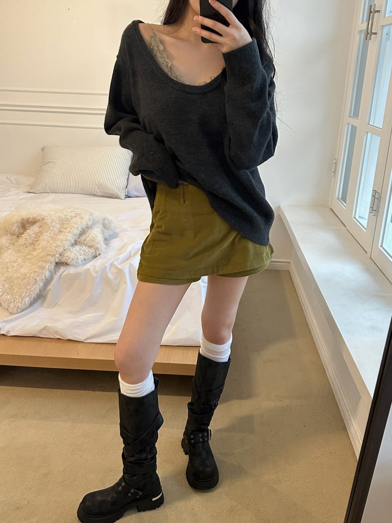Wool Deep U-Neck Thick Loose Fit Knit 울 딥유넥 도톰 루즈핏 니트 사진 5
