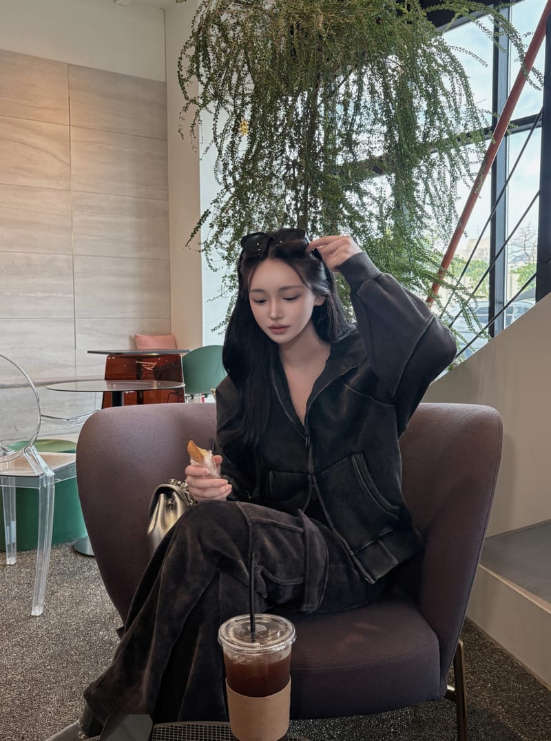 Color-Blocked Low Veloar Cargo Pants 배색 로우 벨로아 카고 팬츠 사진 7