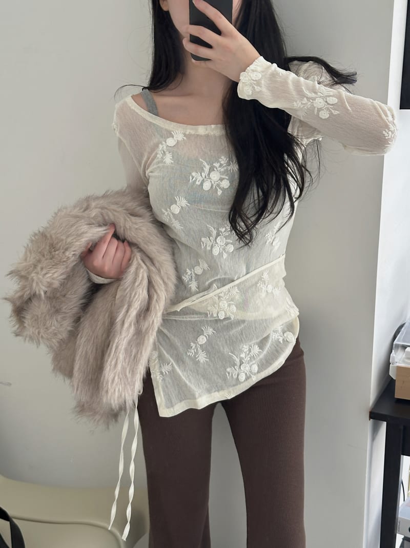 See-through floral embroidered long sleeve 시스루 플라워 자수 롱슬리브 사진 5