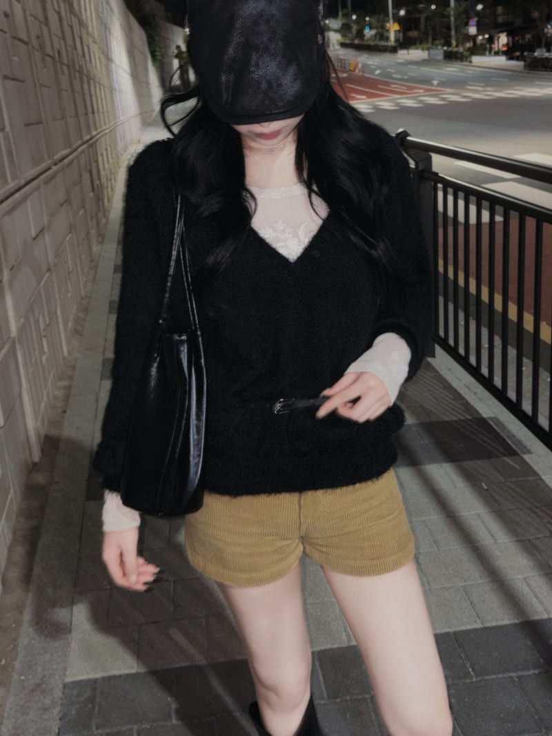 Hairy Button Deep V-Neck Knit 헤어리 버튼 딥브이넥 니트_4col 사진 15