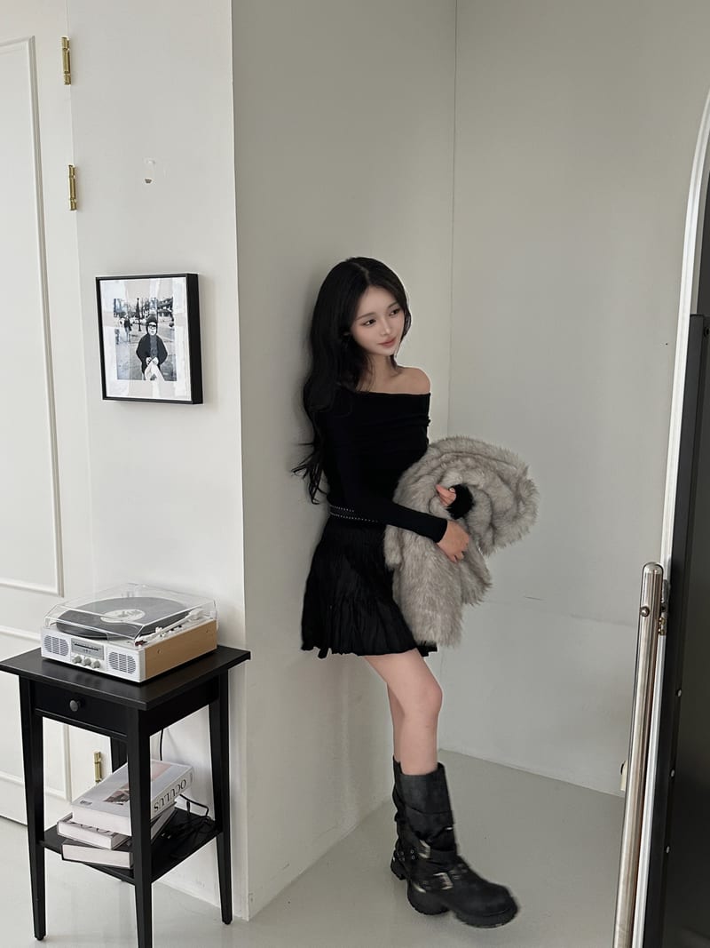 Suede Pleated Mini Skirt 스웨이드 주름 미니스커트 사진 8