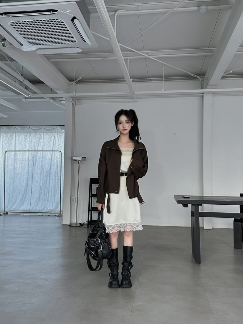 High-neck banded belt jacket 하이넥 밴딩 벨트 자켓 사진 7
