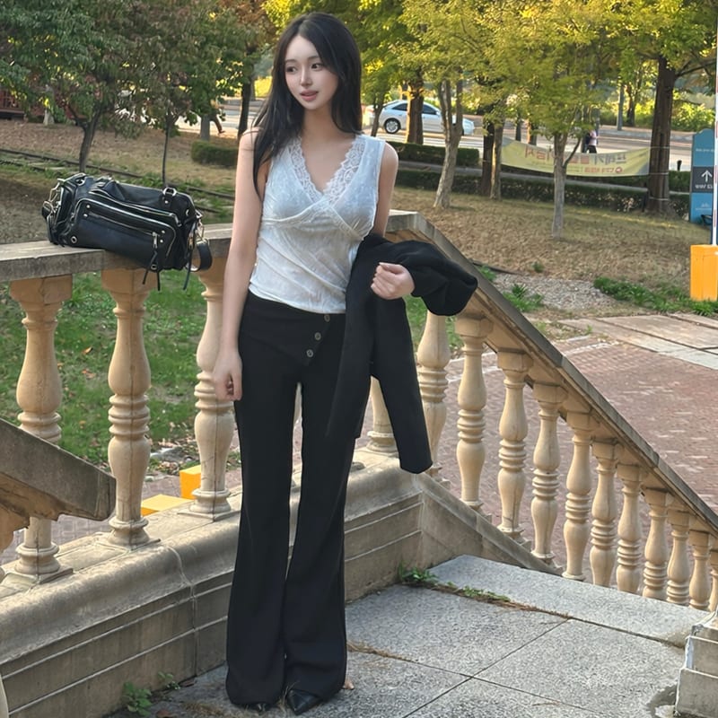 Button-Fold Slim Bootcut Stretch Pants 버튼 폴딩 슬림부츠컷 스판팬츠 사진 1