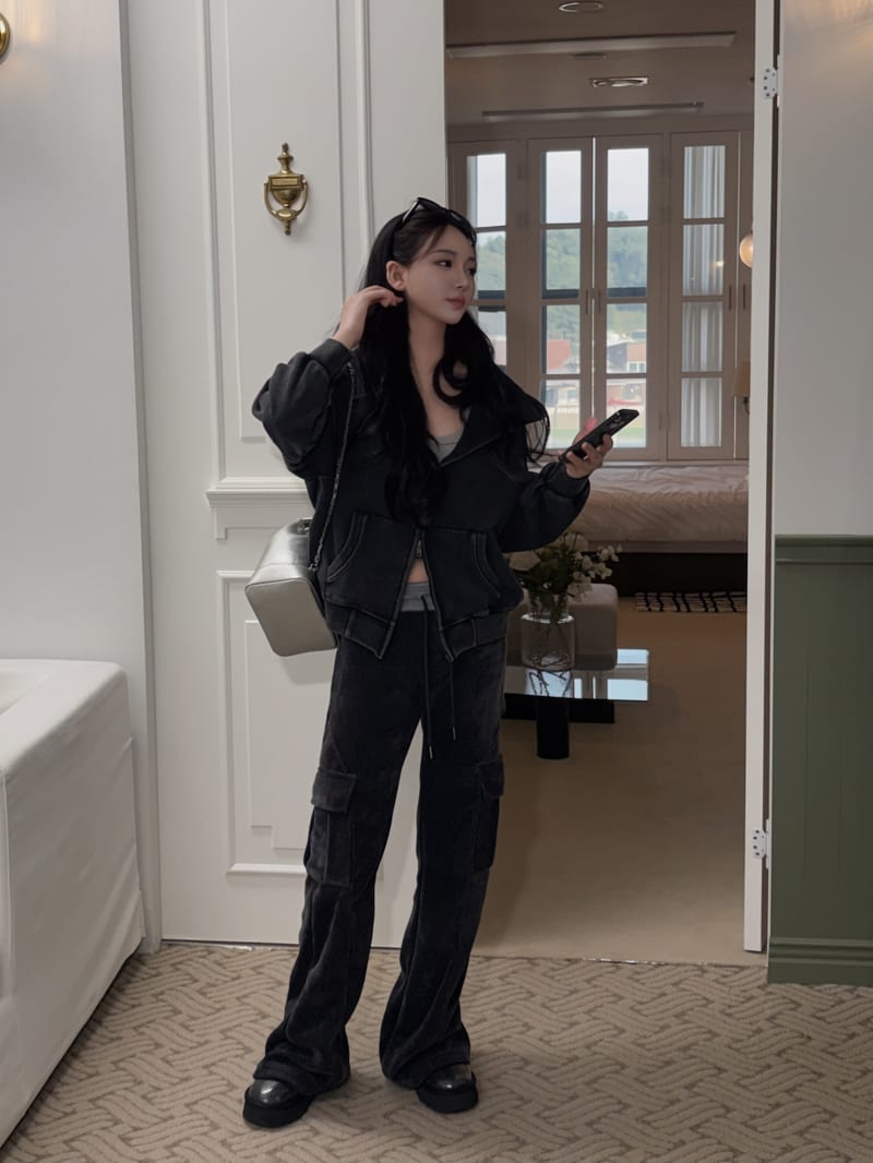 Color-Blocked Low Veloar Cargo Pants 배색 로우 벨로아 카고 팬츠 사진 5