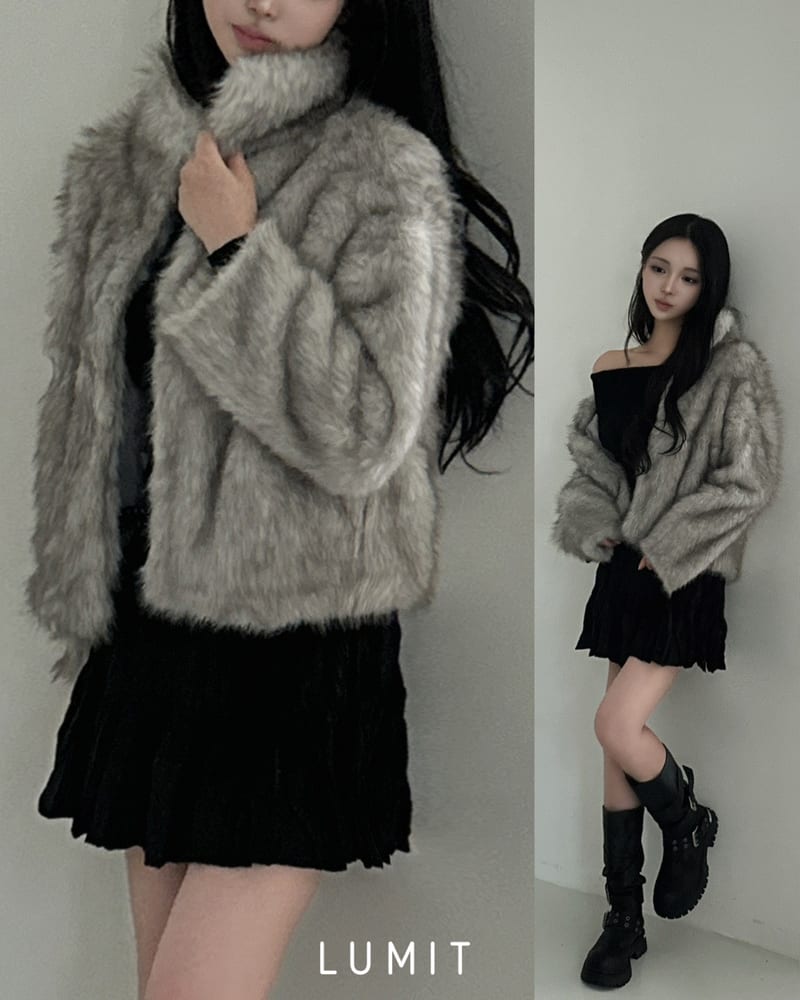 Soft High-Neck Faux Fur Jacket 소프트 하이넥 페이크퍼 자켓 사진 1
