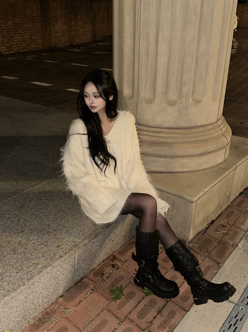 Hairy V-Neck Wave Knit Dress 헤어리 브이넥 물결퍼 니트 원피스 사진 3