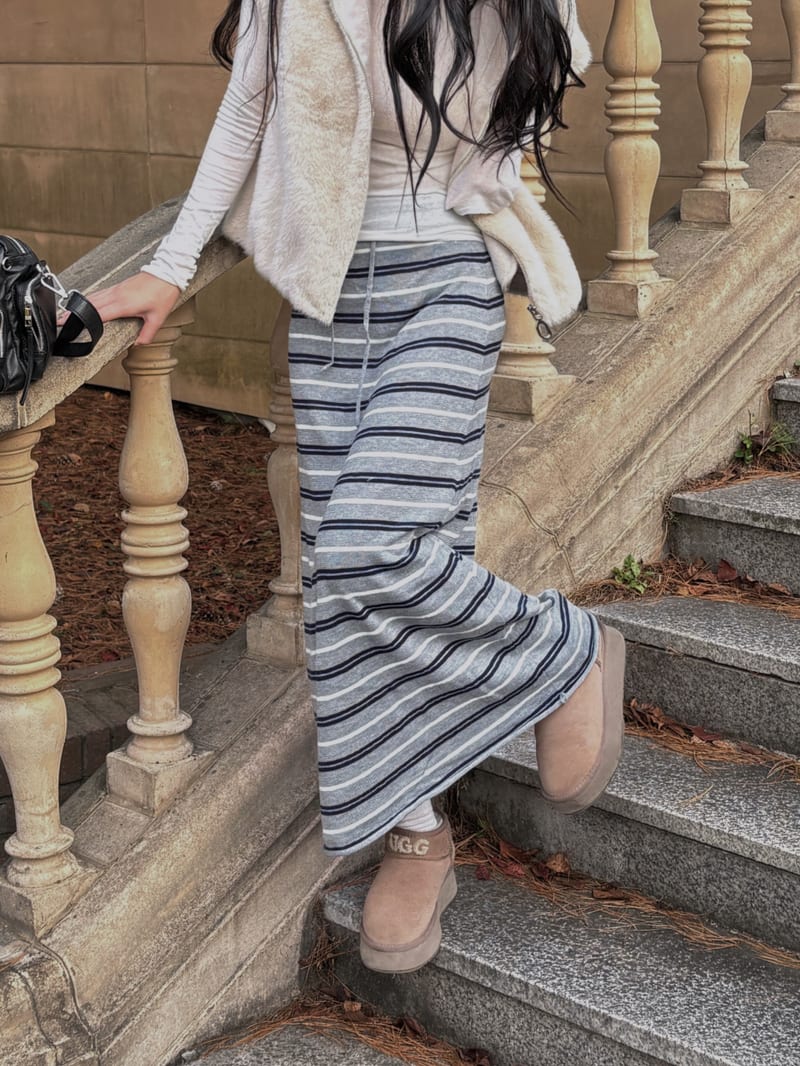 Wool color-block striped banding knit long skirt 울 배색 단가라 밴딩 니트 롱스커트 사진 13