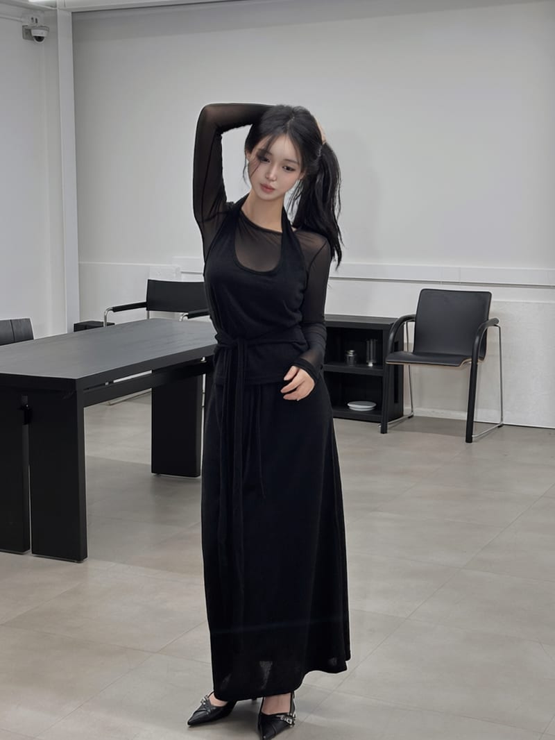 Halter Strap Knit Two-Piece 홀터 스트랩 니트 투피스 사진 6