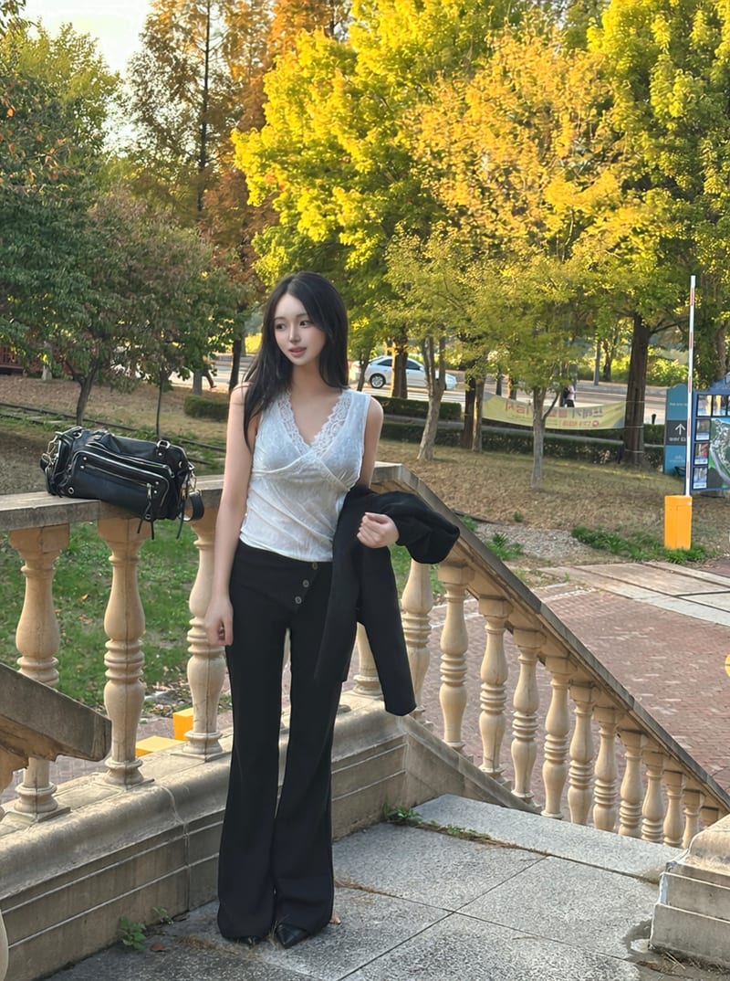 Button-Fold Slim Bootcut Stretch Pants 버튼 폴딩 슬림부츠컷 스판팬츠 사진 4