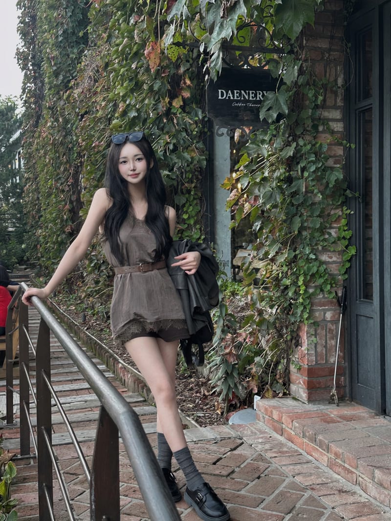 Side Button Lace Slip Tank Top 사이드버튼 레이스 슬립 탑 사진 6