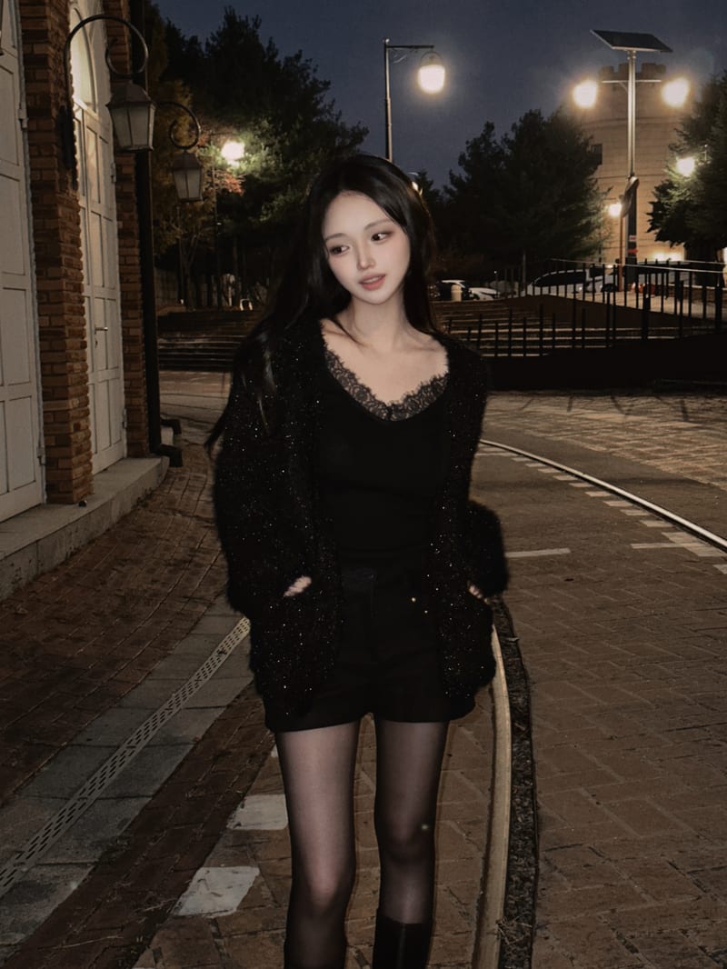 Shine Pearl Bouclé Loose-Fit Pocket Cardigan 샤인 펄 부클 루즈핏 포켓 가디건 사진 6