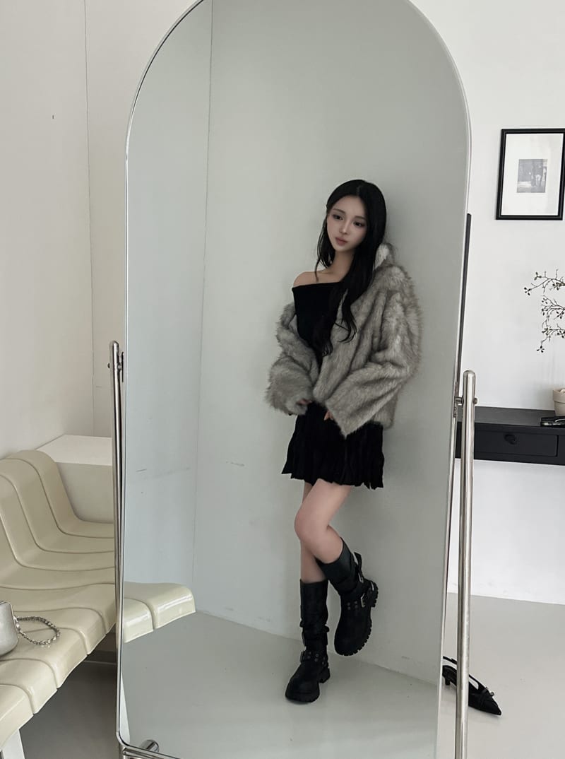 Suede Pleated Mini Skirt 스웨이드 주름 미니스커트 사진 10