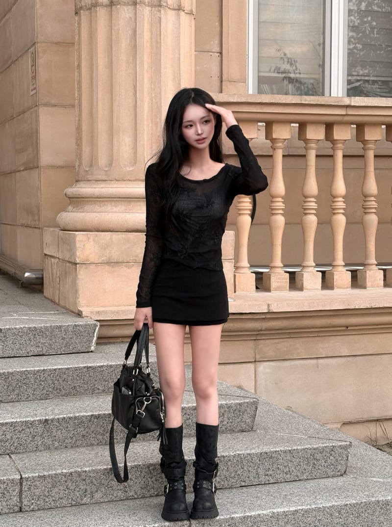 Slim-fit stretch corduroy short skirt pants 슬림핏 스판 코듀로이 숏 치마바지 사진 8