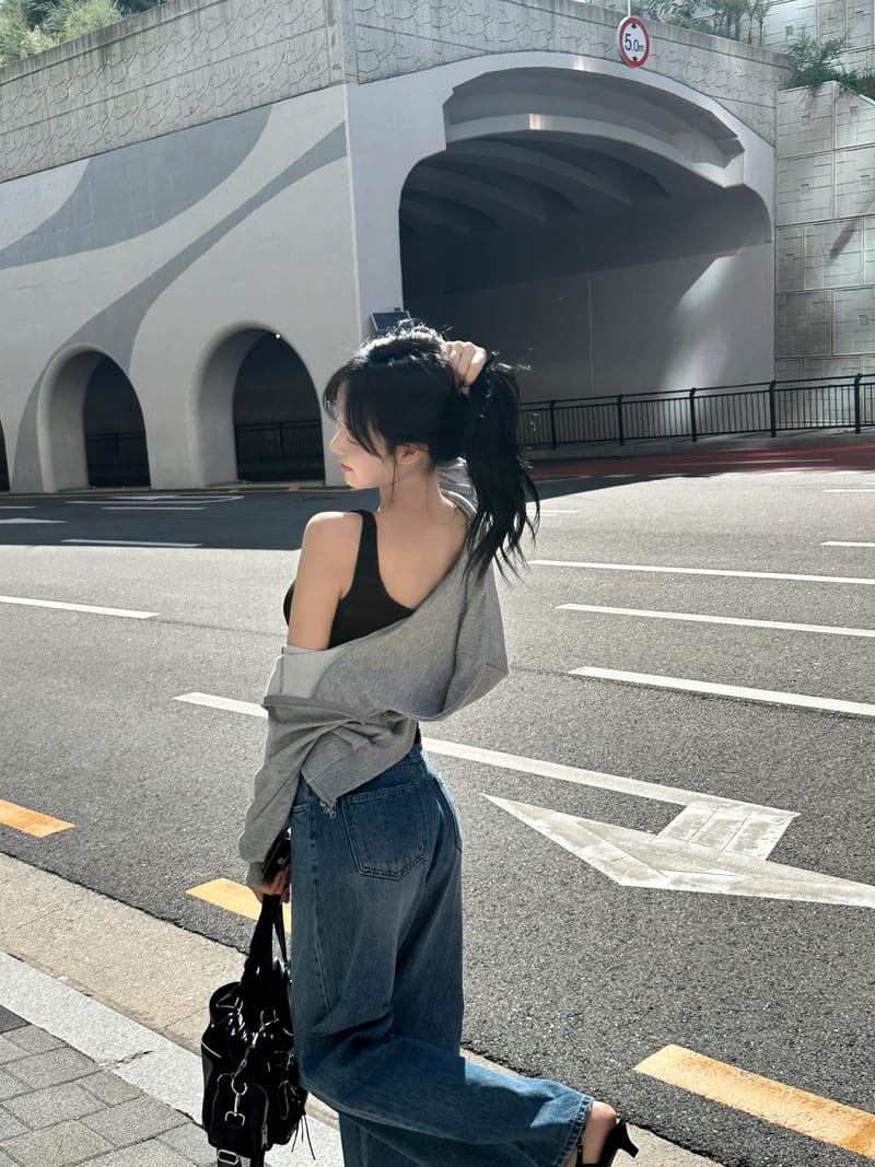 Celine Straight Fit Washed Denim 셀린 일자핏 중청 워싱 데님 사진 9